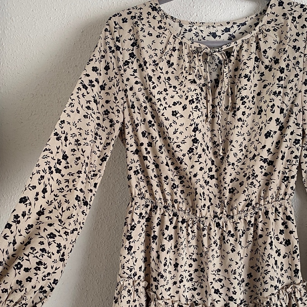 SHEIN Beige and Black Floral Long Sleeve Dress - Picture 6 of 8